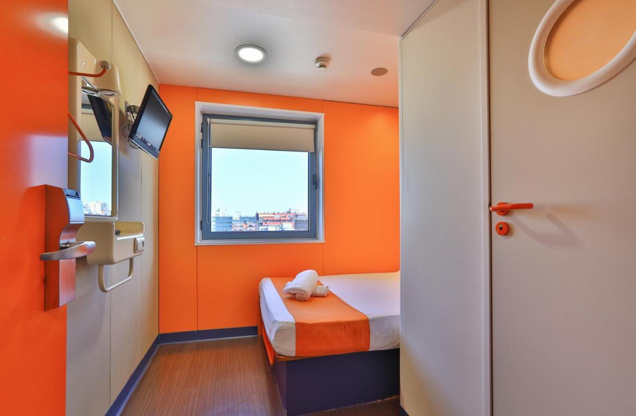 Easyhotel Sofia Exterior photo